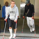Hier humpelt Alaba zum Arzt