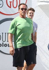 Patrick & Arnold Schwarzenegger genießen Vater-Sohn-Zeit