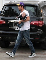 Fergie & Josh zeigen ihren niedlichen Sohn