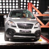 Fotos vom EuroNCAP-Crashtest Dezember 2012