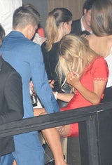 Paris Hilton: Wilde Knutscherei in Cannes