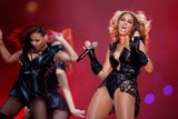 Stars-Acts beim Super Bowl