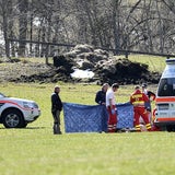 Paragleiter (32) stürzt 40 Meter in den Tod