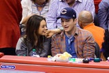Ashton Kutcher & Mila Kunis zeigen sich verliebt
