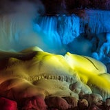 Die Niagarafälle sind zugefroren