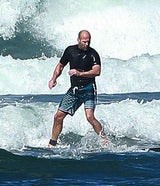 Jason Statham sportelt auf Hawaii