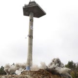 Turm am Pyramidenkogel gesprengt