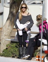 Denise Richards: Ausflug zum Pferdehof