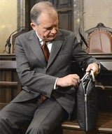 Strasser sorgt wieder mit Englisch für Lacher
