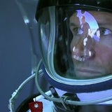 Baumgartner besteigt die Kapsel