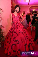 Rosenball wird zum Charity-Event