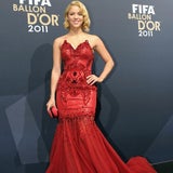 Shakira: Sexy Lady in Red bei der FIFA Ballon d'Or Gala