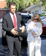 Fergie & Josh Duhamel lassen baby Axl taufen