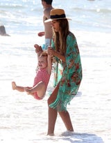 Jessica Alba genießt Auszeit mit der Familie