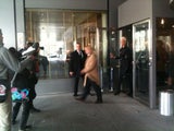 Richard Lugner holt Brigitte Nielsen im Hotel ab