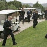 Foto von Berlusconis Sex-Grotte veröffentlicht