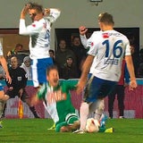 Die Bilder zum Taboga-Foul an Schaub