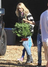 Heidi Klum & Familie suchen Christbaum aus