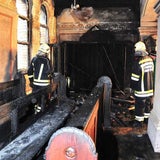 Feuerteufel schlägt in 3 Kirchen zu