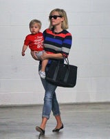 Reese Witherspoon: Unterwegs mit Sohn Tennessee