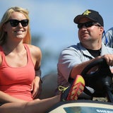 Lindsey Vonn lässt sich von Sheriff chauffieren