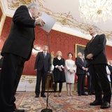 Neue Regierung angelobt
