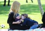 Rachel Zoe im Park mit ihren Söhnen Skyler & Kaius