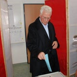 Stronach wählte in Oberwaltersdorf