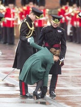 Kate stolpert beim St. Patrick's Day-Parade