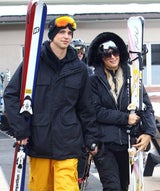 Paris Hilton & River Viiperi im Schnee