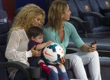 Shakira mit Sohn Milan bei Fußball-Match