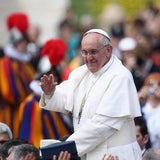 Papst Franziskus feiert erste Ostermesse