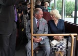 "Hast du auch ein Bus-Ticket, Darling?"