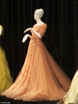 Disney-Kleider von Top-Designern