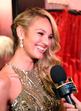 Candice Swanepoel präsentiert Fantasy Bra 2013