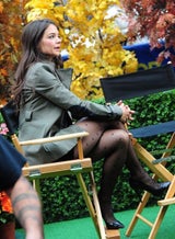 Katie Holmes: ein grauer Hingucker