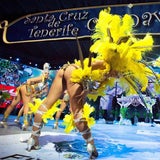 Nackte Haut und Samba in Spanien