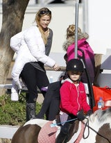 Denise Richards: Ausflug zum Pferdehof