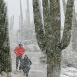 Schneesturm stoppt Golfturnier in der Wüste