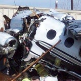 USA: Kleinflugzeug stürzte in eine Wohnsiedlung