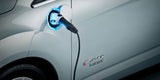 Ford C-Max Hybrid mit großem Solar-Dach