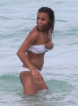 Melody Thornton badet in Miami