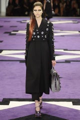 Jessica Biel mit Prada inspirierten Haaren