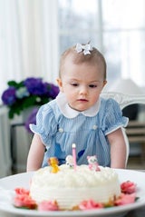 Prinzessin Estelle feiert ihren ersten Geburtstag