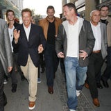 Arnie und sein Sohn Patrick spazieren durch Graz