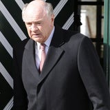 LH Erwin Pröll (ÖVP) bei der Stimmabgabe in Radlbrunn