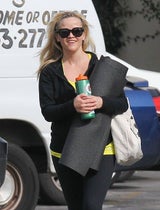 Reese Witherspoon: Ungeschminkt zum Pilates