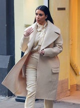 Kim Kardashian zeigt Eierschal-Flop