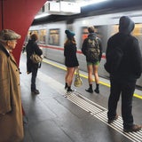 Nackt-Alarm in der U-Bahn