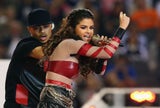 Selena Gomez heizt bei Football-Spiel ein